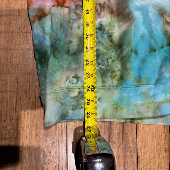 Comfort Colors tie-dye sweatshirt - Picture 2 of 5